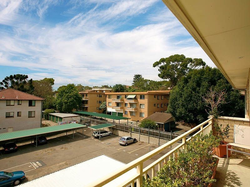 16/87 Pacific Parade, Dee Why NSW 2099