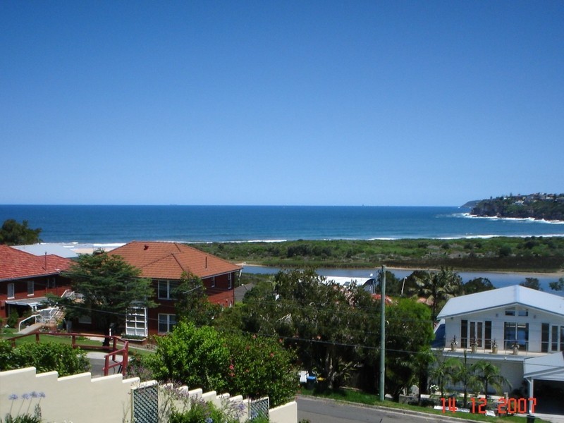 2 Coutts Crescent, Collaroy NSW 2097