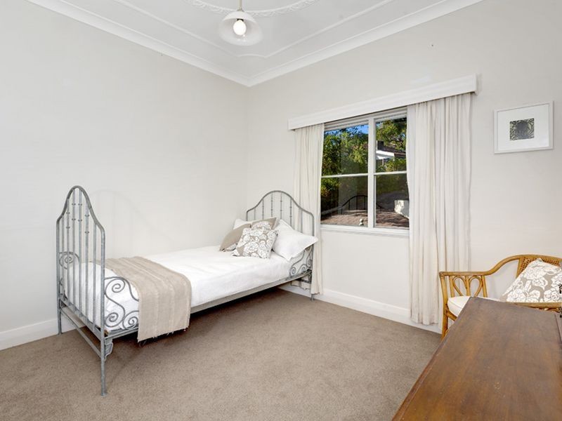 10 The Esplanade, Narrabeen NSW 2101