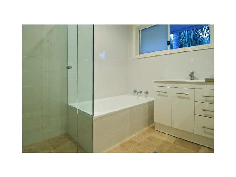 210 South Creek Road, Wheeler Heights NSW 2097