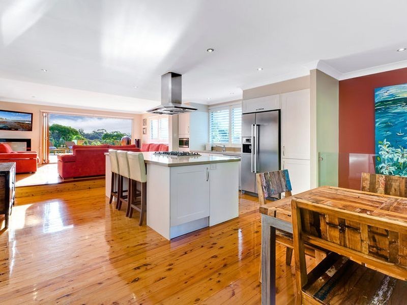 9 Ennerdale Crescent, Wheeler Heights NSW 2097