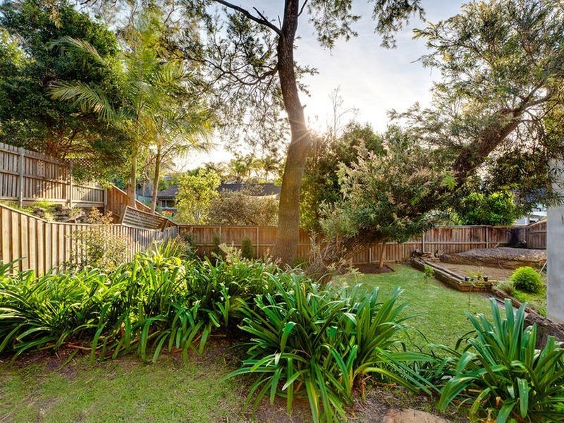 9 Ennerdale Crescent, Wheeler Heights NSW 2097