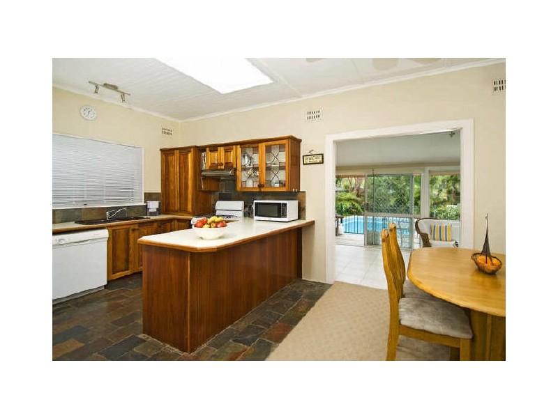 2 Cumberland Avenue, Collaroy NSW 2097