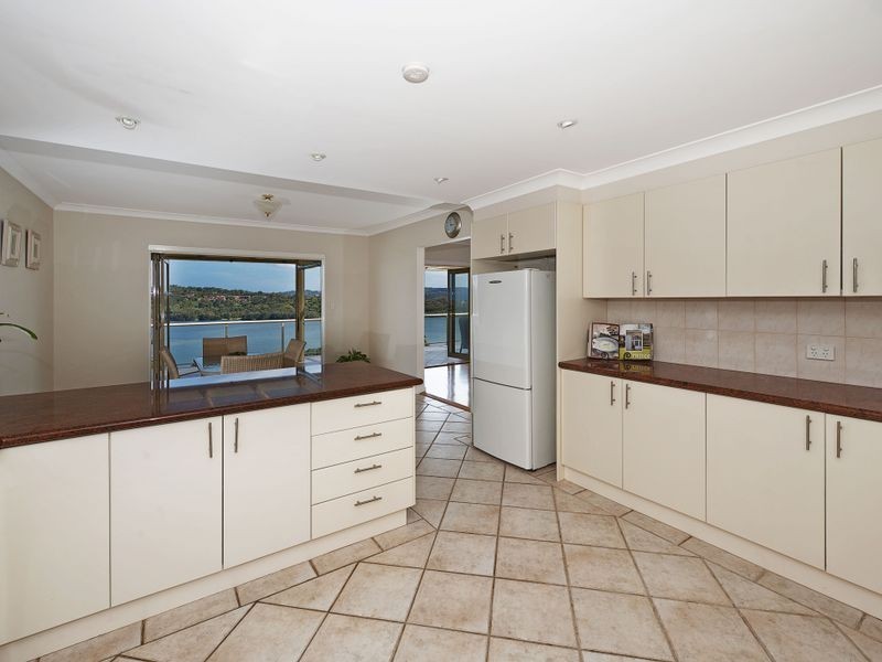 8 Carefree Road, North Narrabeen NSW 2101