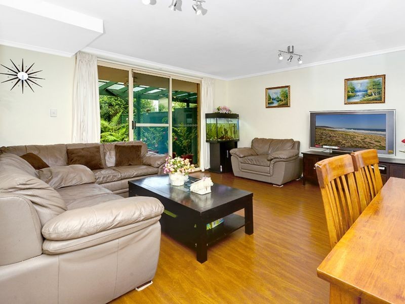 2/28 Macpherson Street, Warriewood NSW 2102