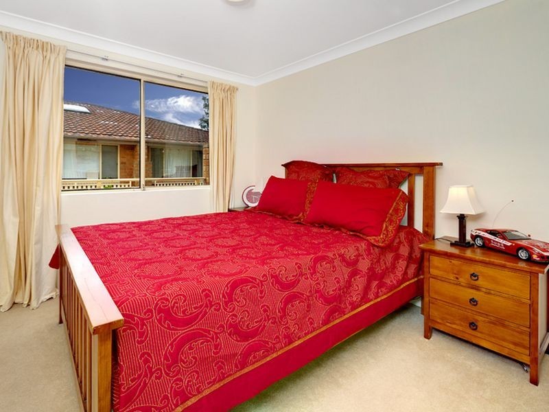 2/28 Macpherson Street, Warriewood NSW 2102