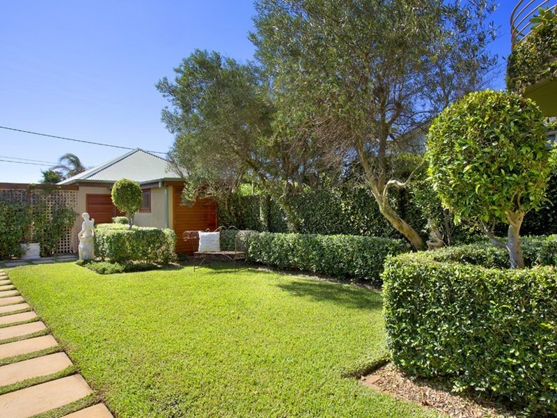 2/165 Ocean Street, Narrabeen NSW 2101