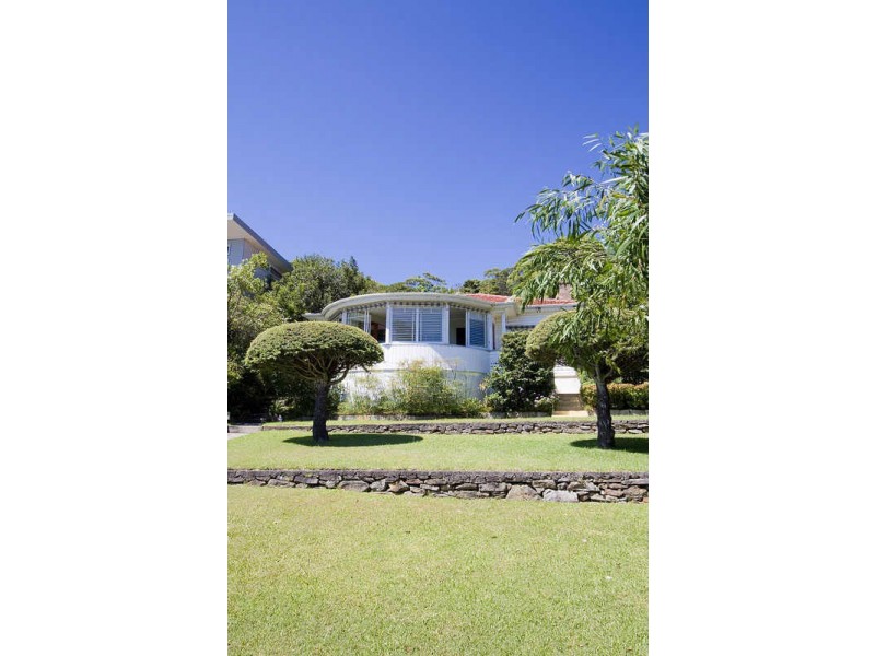 16 The Esplanade, Narrabeen NSW 2101