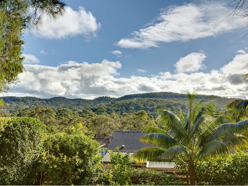 32 Coniston Street, Wheeler Heights NSW 2097