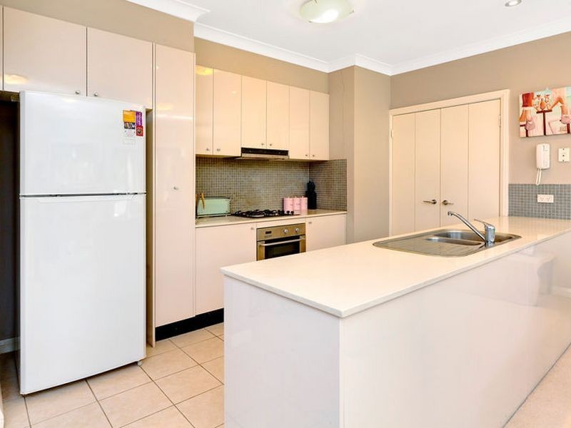 9/62-64A Park Street, Narrabeen NSW 2101
