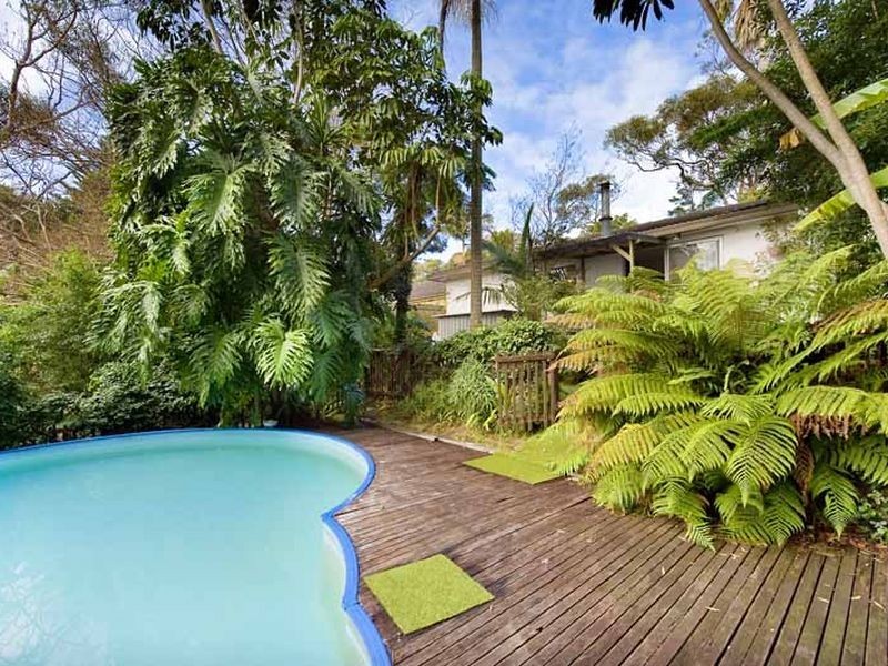18 Sherwood Crescent, Narraweena NSW 2099