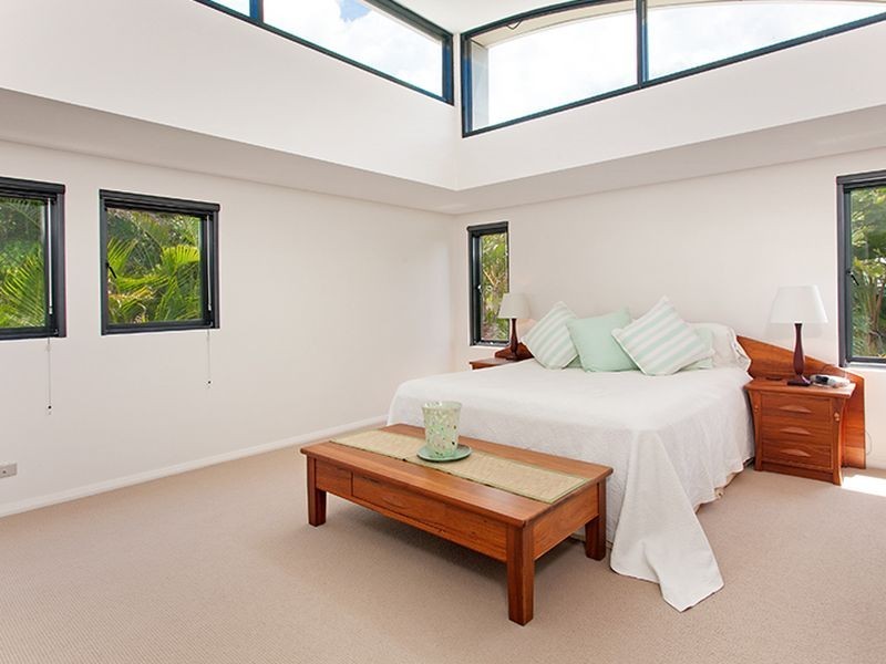 2/10 Surfview Road, Mona Vale NSW 2103