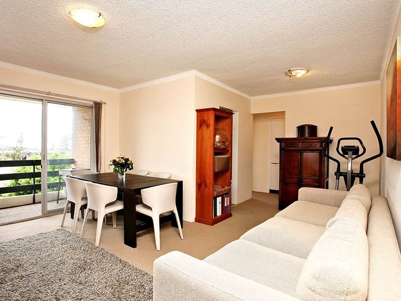 16/26 Boronia Street, Dee Why NSW 2099