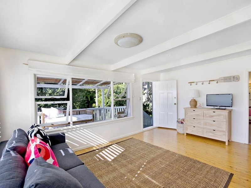 155 Veterans Parade, Narrabeen NSW 2101