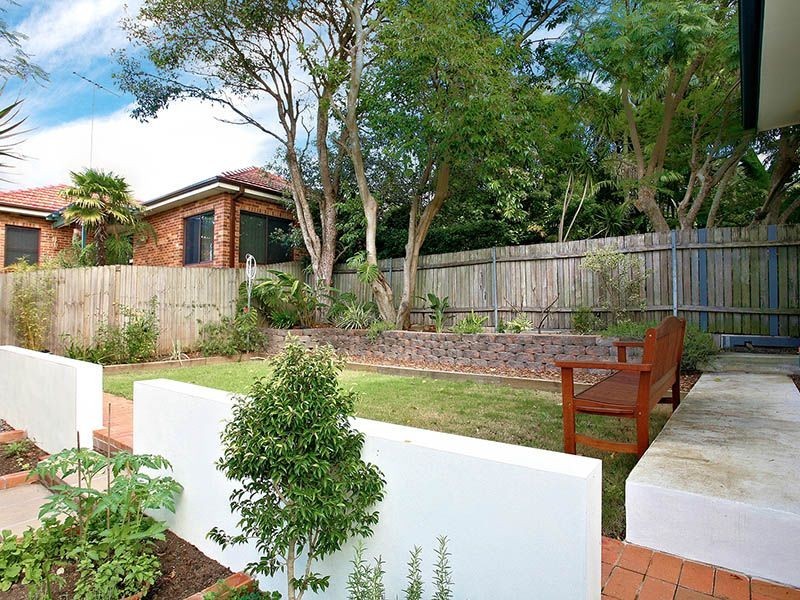 17 Fishbourne Road, Allambie NSW 2100