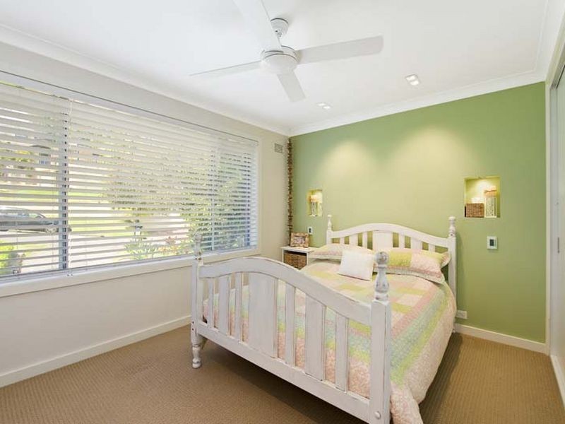 28 Coniston Street, Wheeler Heights NSW 2097