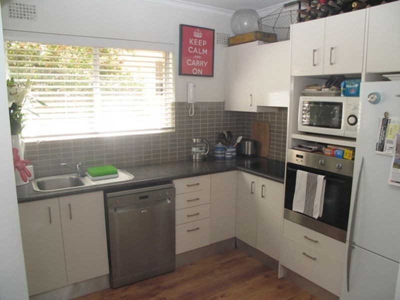 2/144 Pacific Parade, Dee Why NSW 2099