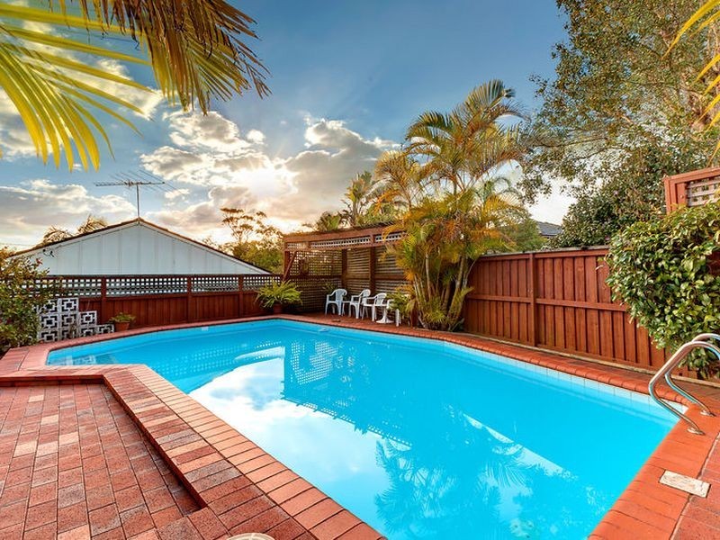 8 Langdale Place, Wheeler Heights NSW 2097