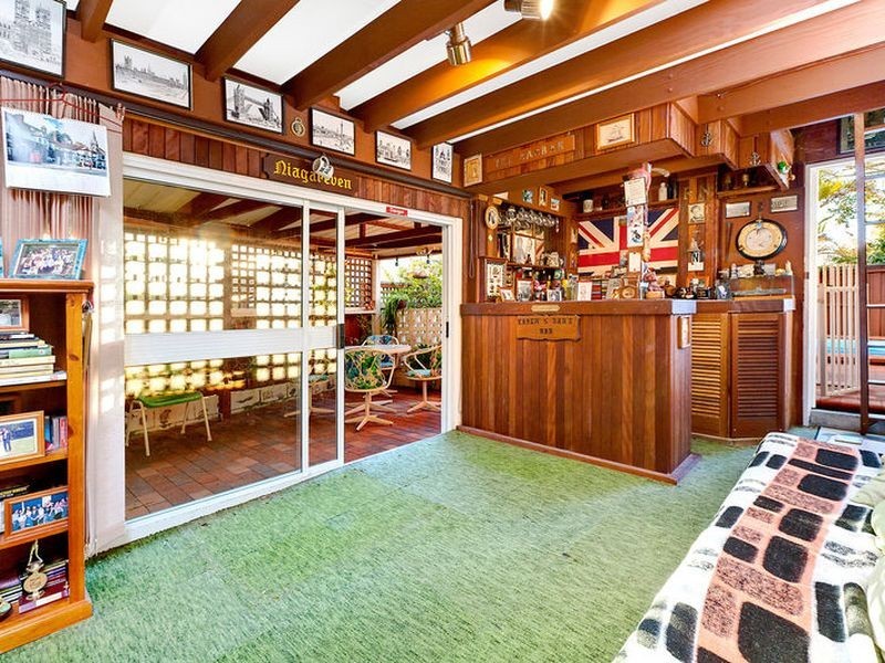 8 Langdale Place, Wheeler Heights NSW 2097