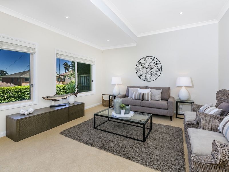 2 Hall Avenue, Collaroy Plateau NSW 2097