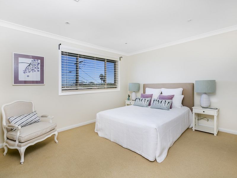 2 Hall Avenue, Collaroy Plateau NSW 2097