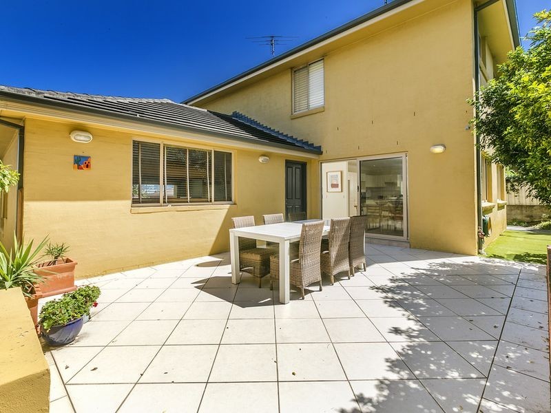 2 Hall Avenue, Collaroy Plateau NSW 2097