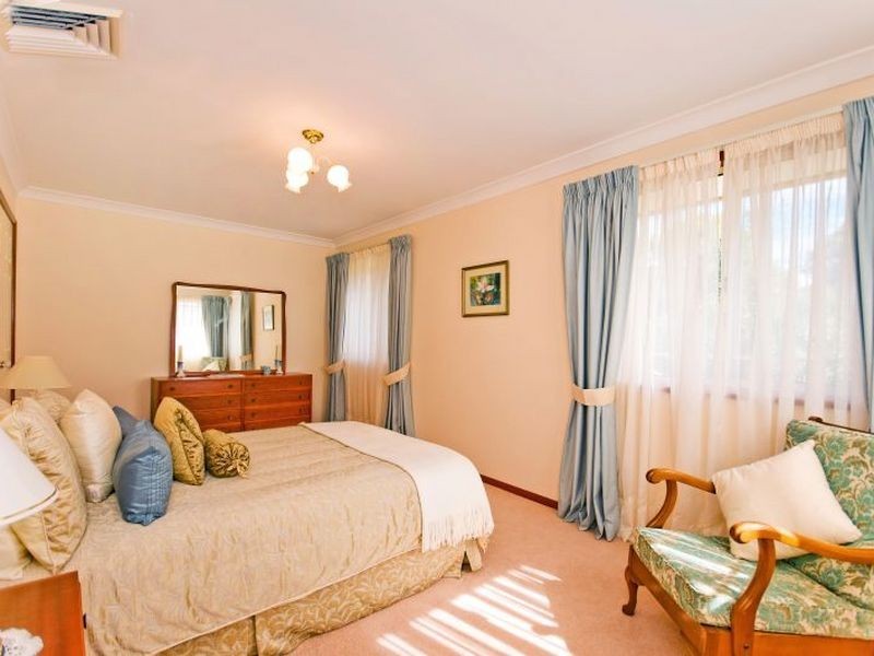 35 Kywong Road, Elanora Heights NSW 2101