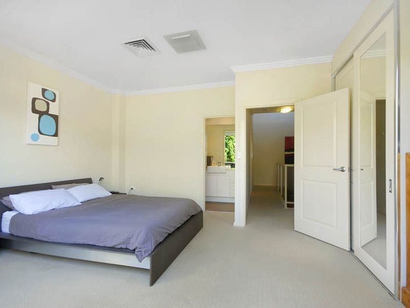 10/23B-27 Pine Avenue, Brookvale NSW 2100