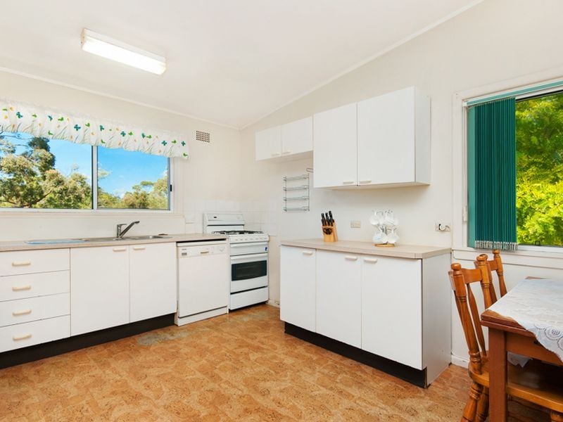 8 Mirrool Street, North Narrabeen NSW 2101