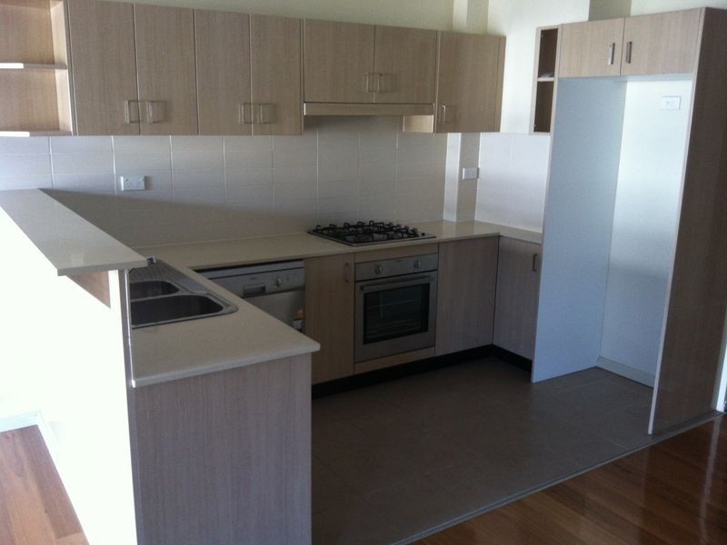 19/2-10 Hawksbury Ave, Dee Why NSW 2099