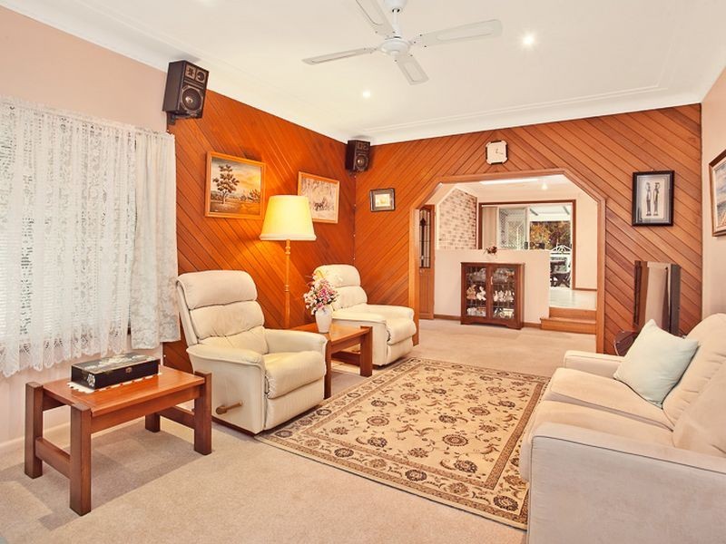 11 Windsor Parade, North Narrabeen NSW 2101