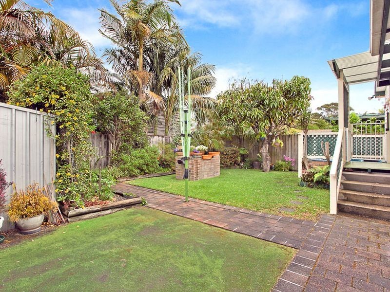 11 Windsor Parade, North Narrabeen NSW 2101