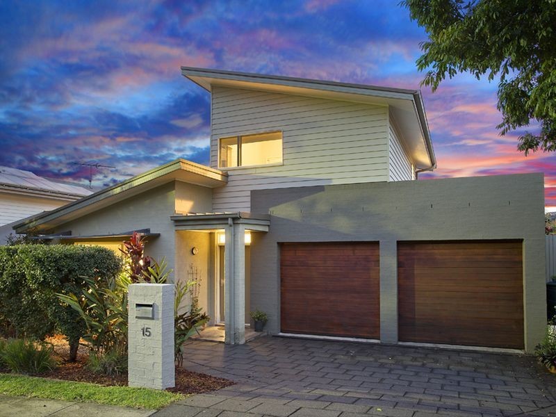 15 Orchard Street, Warriewood NSW 2102