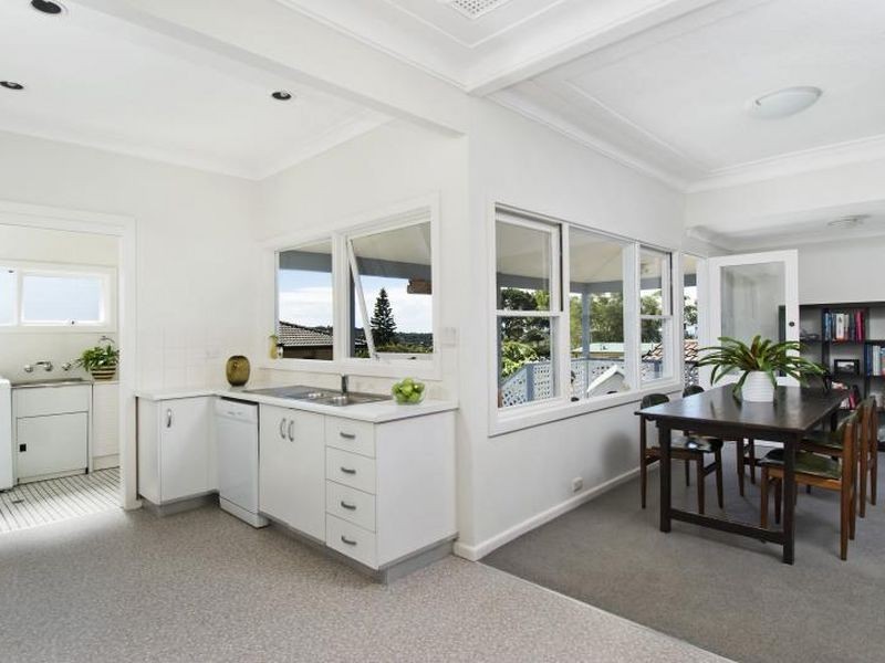 10 Greenwood Avenue, Narraweena NSW 2099