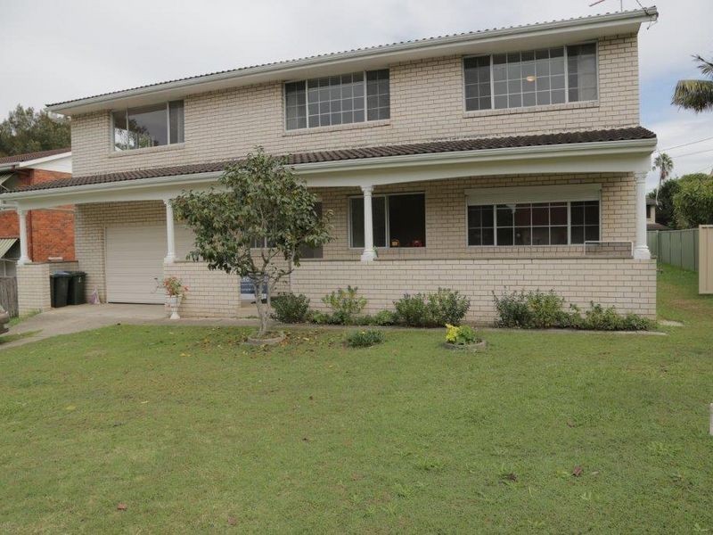 Upper 8 Palara Place, Dee Why NSW 2099