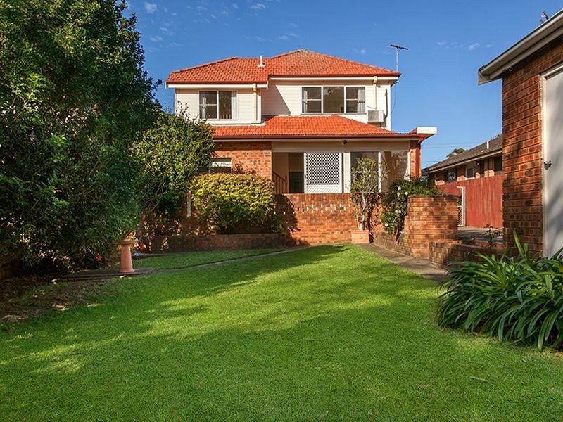 16 Robert Ave, North Manly NSW 2100