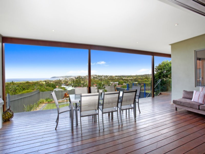 15 Parr Avenue, North Curl Curl NSW 2099