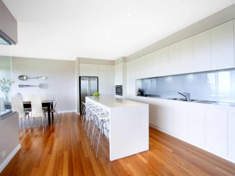 15 Parr Avenue, North Curl Curl NSW 2099