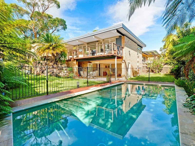 10 Windermere Place, Wheeler Heights NSW 2097