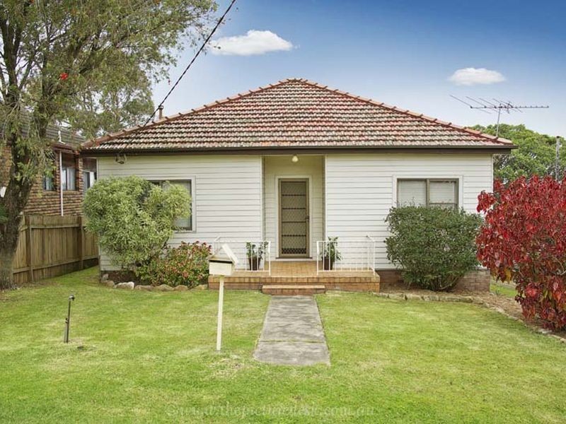 17 Fairport Street, North Curl Curl NSW 2099