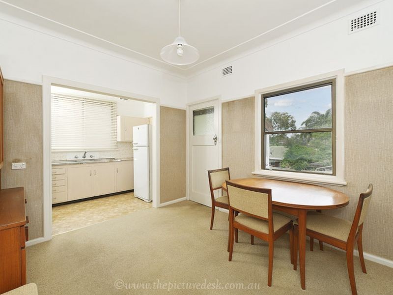 17 Fairport Street, North Curl Curl NSW 2099