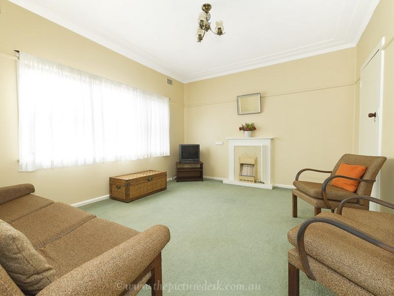 17 Fairport Street, North Curl Curl NSW 2099