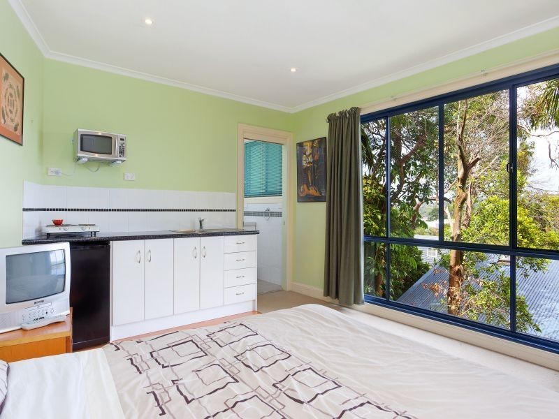 69 Penrith Avenue, Wheeler Heights NSW 2097