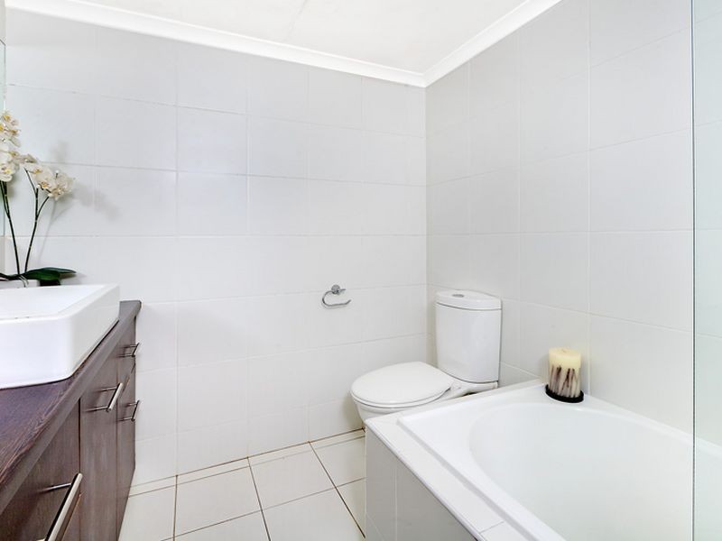 3/84-88 Pacific Parade, Dee Why NSW 2099