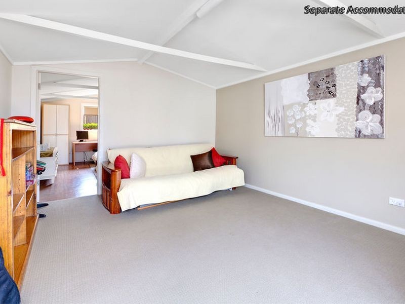 24 Waratah Parade, Narraweena NSW 2099