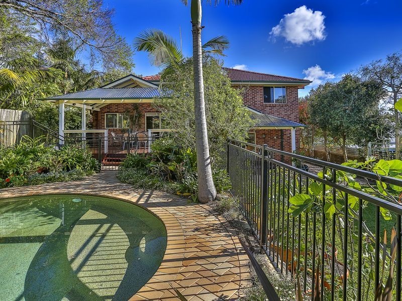 4 Arnott Crescent, Warriewood NSW 2102