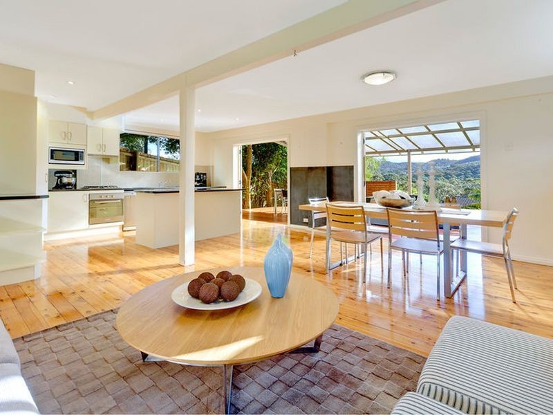 32 Coniston Street, Wheeler Heights NSW 2097