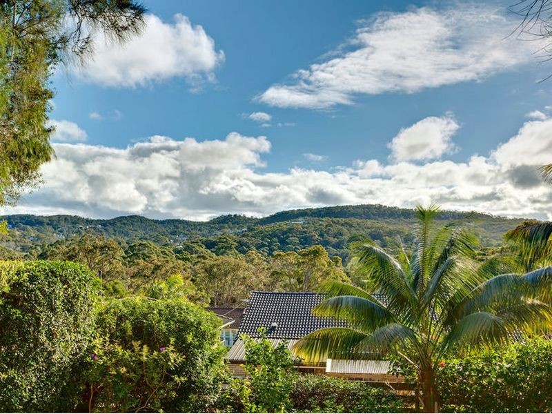 32 Coniston Street, Wheeler Heights NSW 2097