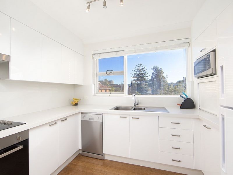 8/77 Howard Avenue, Dee Why NSW 2099