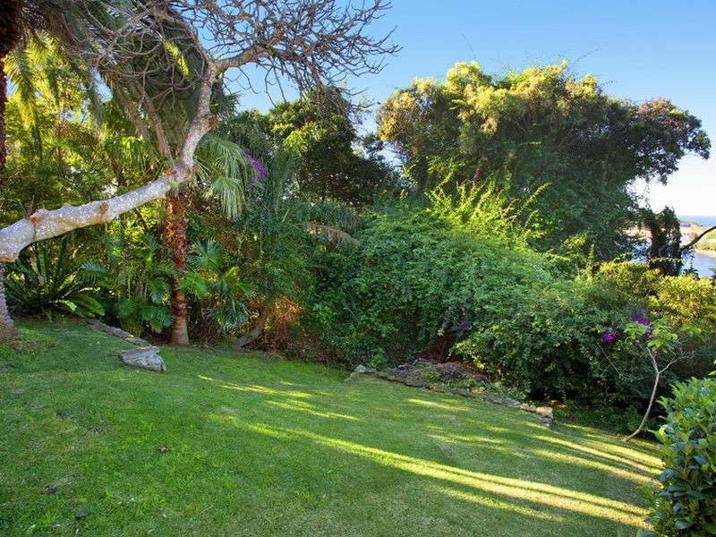 61 Alleyne Avenue, North Narrabeen NSW 2101